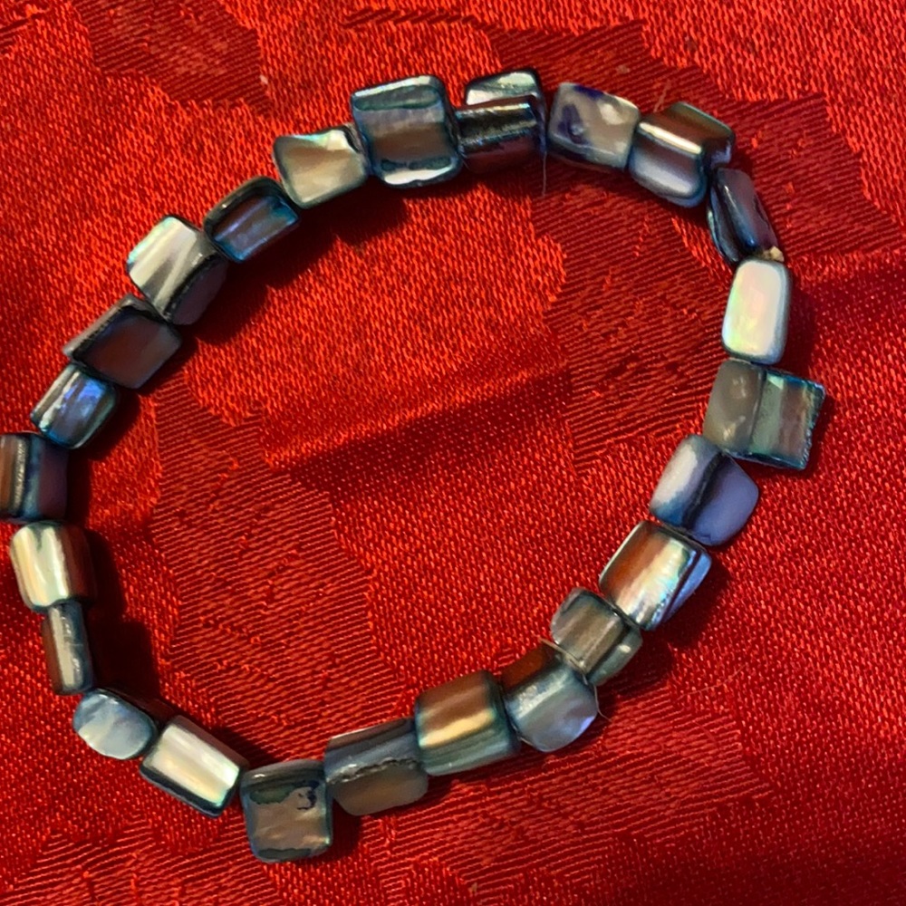 AUTHENTIC HEALING MOTHER OF PEARL CUBE CRYSTAL,CHAKRA BRACELET,